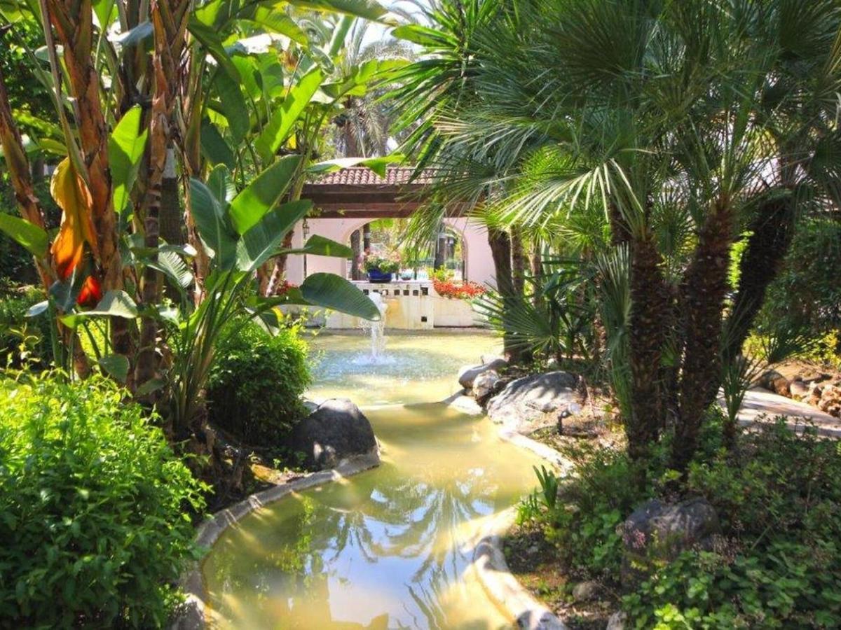 Belvilla By Oyo Golden Beach House Marbella Exterior photo
